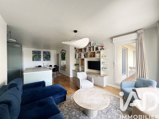 ﺷﻘﺔ ﻓﻲ Puteaux, Hauts-de-Seine