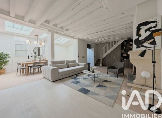 Apartment / Etagenwohnung in Versailles, Yvelines