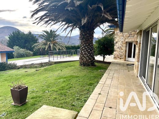 Villa in Urrugne, Pyrénées-Atlantiques