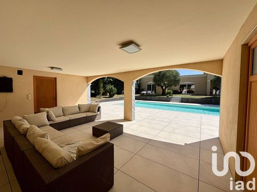 Вилла, Genas, Rhône