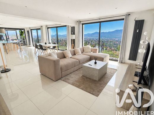 Apartment in Marseille, Bouches-du-Rhône