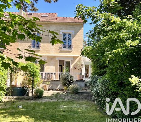 Villa a Chatou, Yvelines