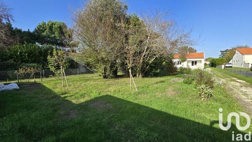 Villa in Saint-Palais-sur-Mer, Charente-Maritime