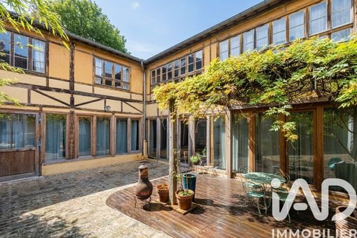 Villa in Malakoff, Hauts-de-Seine