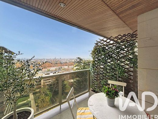 Daire Saint-Cloud, Hauts-de-Seine