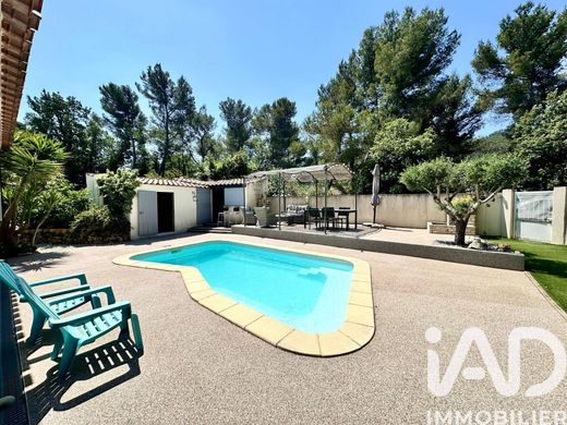 Villa in Saint-Savournin, Bouches-du-Rhône