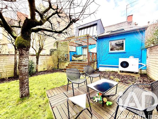 Villa in Rennes, Ille-et-Vilaine