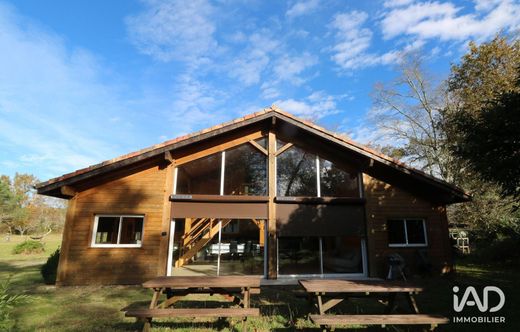 Villa à Saint-Vincent-de-Tyrosse, Landes
