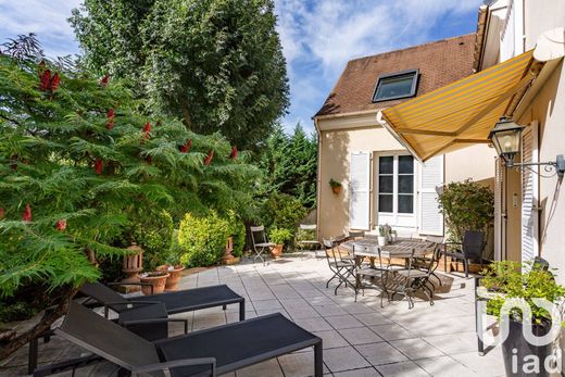 ﻓﻴﻼ ﻓﻲ Saint-Prix, Val d'Oise