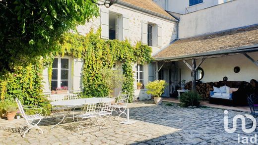 Villa in Palaiseau, Essonne