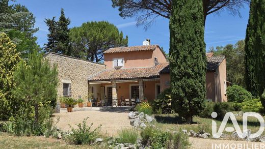 Villa Régusse, Var