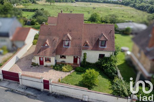 Willa w Carnetin, Seine-et-Marne