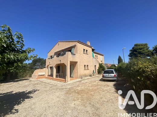 Villa in Six-Fours-les-Plages, Var