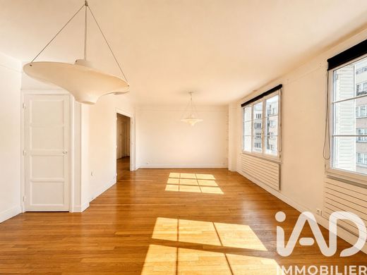 Appartement à Issy-les-Moulineaux, Hauts-de-Seine