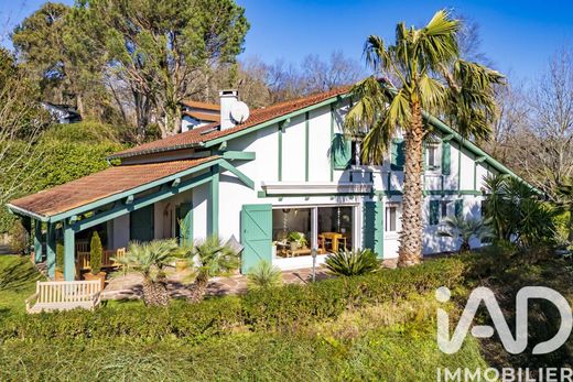 Villa in Ascain, Pyrénées-Atlantiques