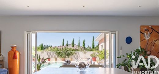 Villa in Cheval-Blanc, Vaucluse