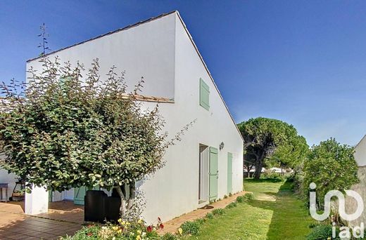 Villa in La Couarde-sur-Mer, Charente-Maritime