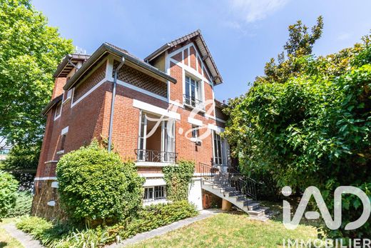 Villa in Sceaux, Hauts-de-Seine