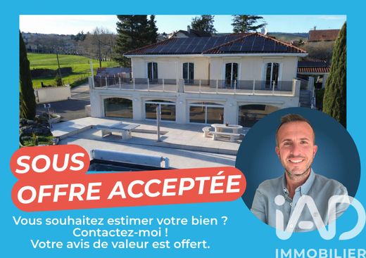 Villa in Saint-Martin-la-Plaine, Loire