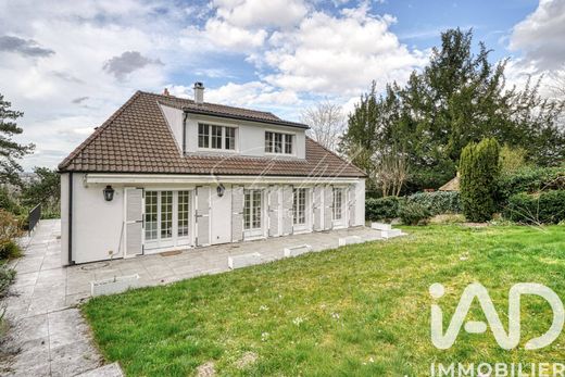 Villa in Bougival, Yvelines