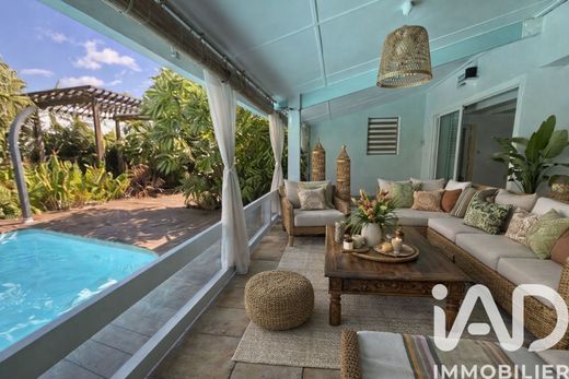 Villa a L'Étang-Salé, Riunione