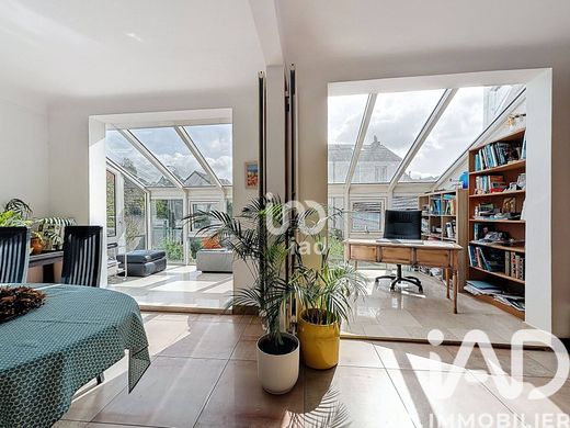 Villa in Fontenay-sous-Bois, Val-de-Marne