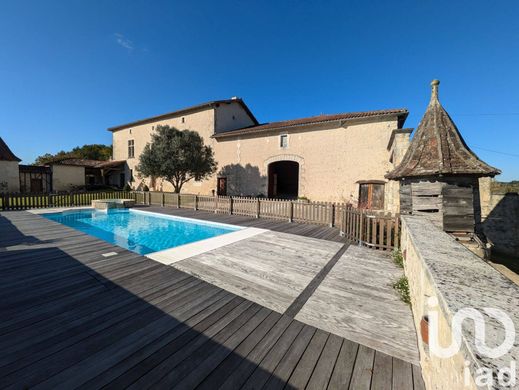 Villa a Chalais, Charente