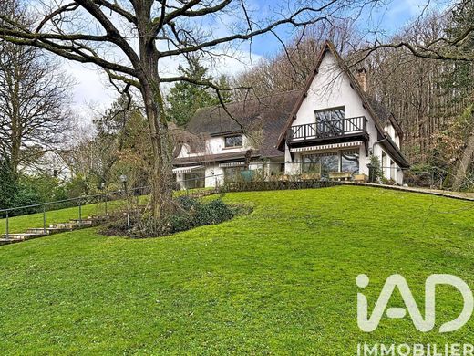 Villa in Saint-Rémy-lès-Chevreuse, Yvelines