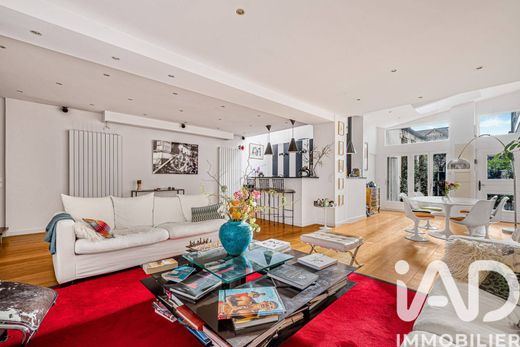 Villa in La Garenne-Colombes, Hauts-de-Seine