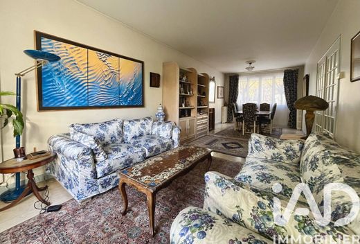 ﻓﻴﻼ ﻓﻲ Issy-les-Moulineaux, Hauts-de-Seine