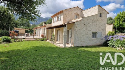 Villa in Tourrettes-sur-Loup, Alpes-Maritimes