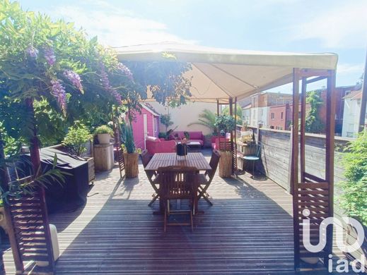 Willa w Bourg-la-Reine, Hauts-de-Seine