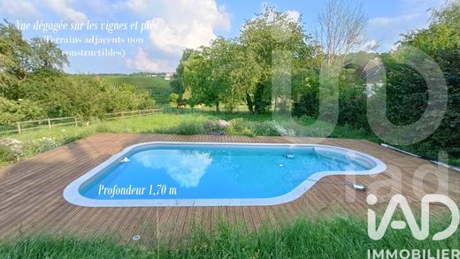 Villa a Germigny, Marna