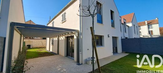 Apartment in Vernouillet, Yvelines