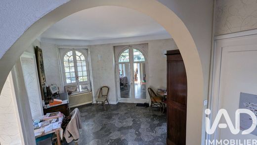 Villa in Pau, Pyrénées-Atlantiques