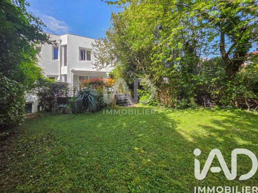 Villa in Créteil, Val-de-Marne