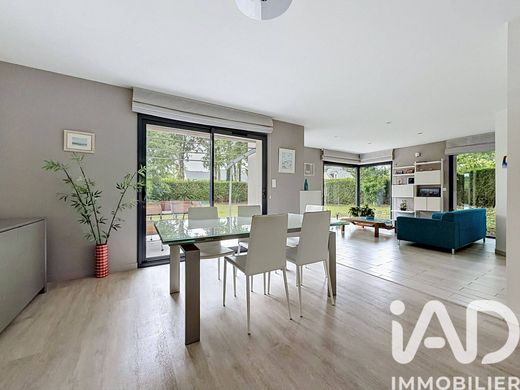 Villa in La Chapelle-sur-Erdre, Loire-Atlantique