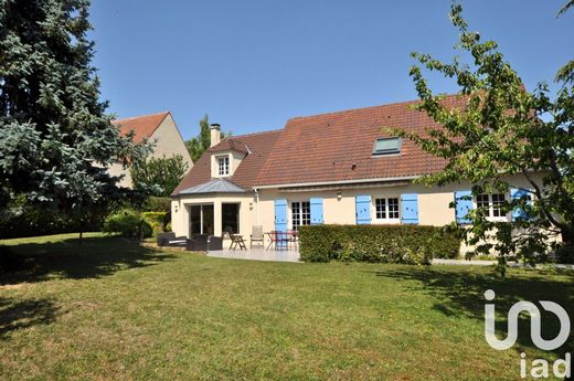 Villa in Villennes-sur-Seine, Yvelines