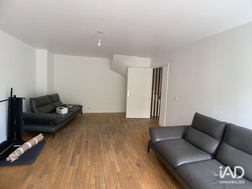 Apartment in Boulogne-Billancourt, Hauts-de-Seine