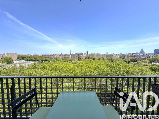 Apartment in Boulogne-Billancourt, Hauts-de-Seine