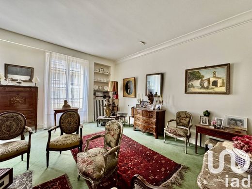 Daire La Muette, Auteuil, Porte Dauphine, Paris