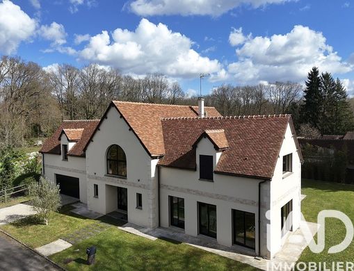 Вилла, Saint-Léger-en-Yvelines, Yvelines