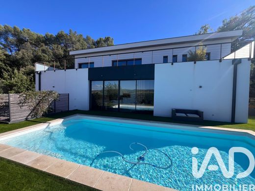 Βίλα σε Trans-en-Provence, Var