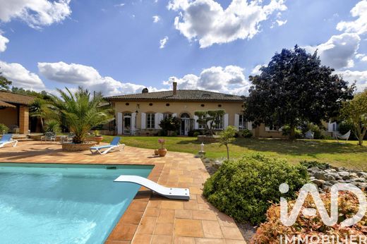 Villa in Larra, Haute-Garonne