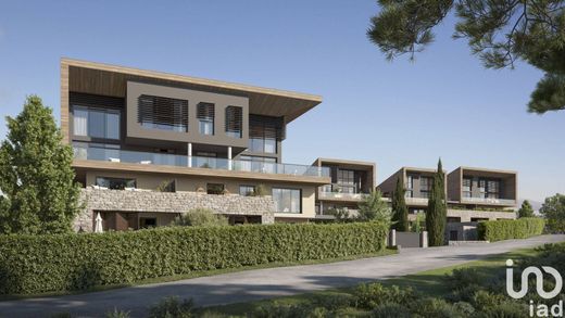 Piso / Apartamento en Chateauneuf de Grasse, Alpes Marítimos