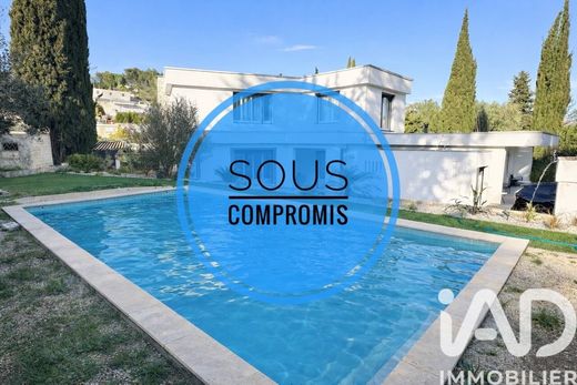 Villa en Carnoux-en-Provence, Bocas del Ródano