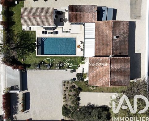 Villa in Cabrières-d'Avignon, Vaucluse