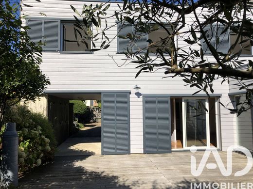 Villa a Chatou, Yvelines