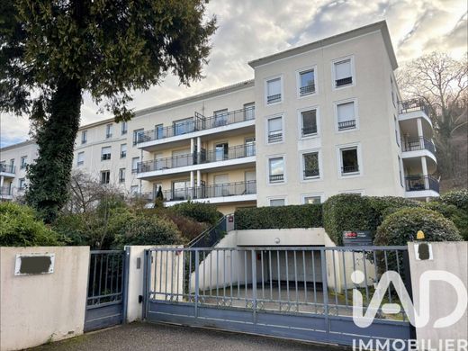 Apartment in Caluire-et-Cuire, Rhône