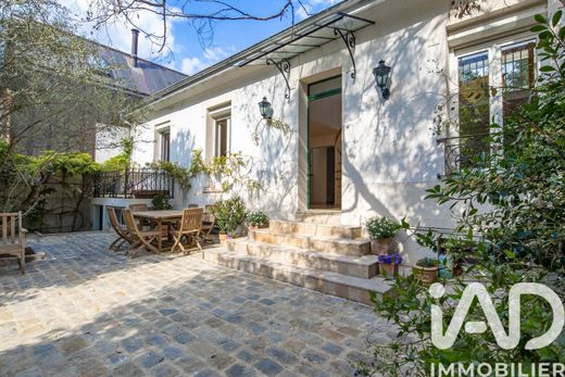 Villa in Colombes, Hauts-de-Seine